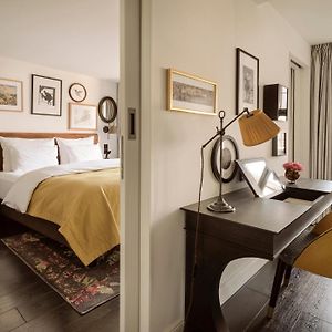 Nikolai Suite